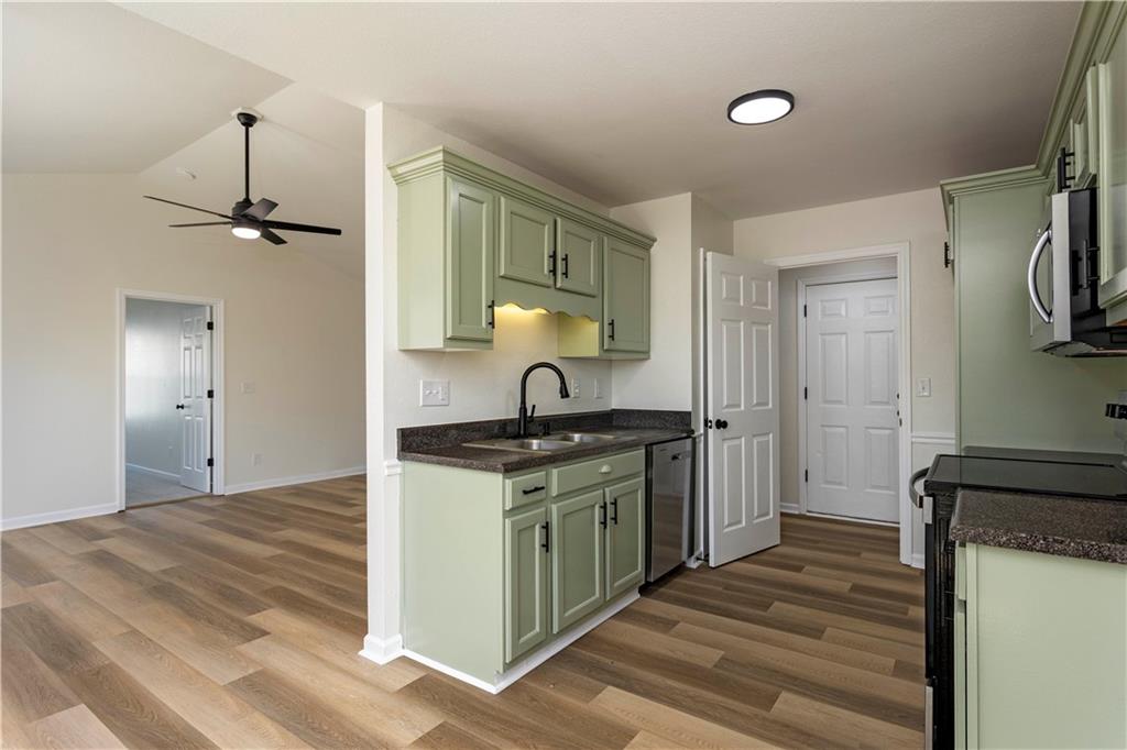 213 Glenn Wade Drive