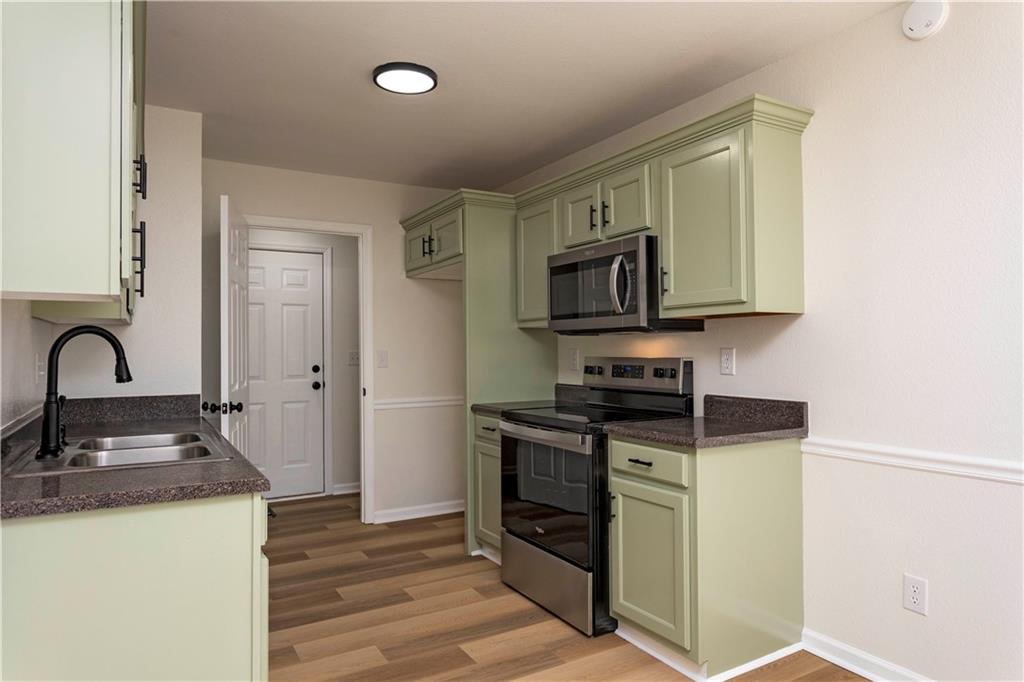 213 Glenn Wade Drive