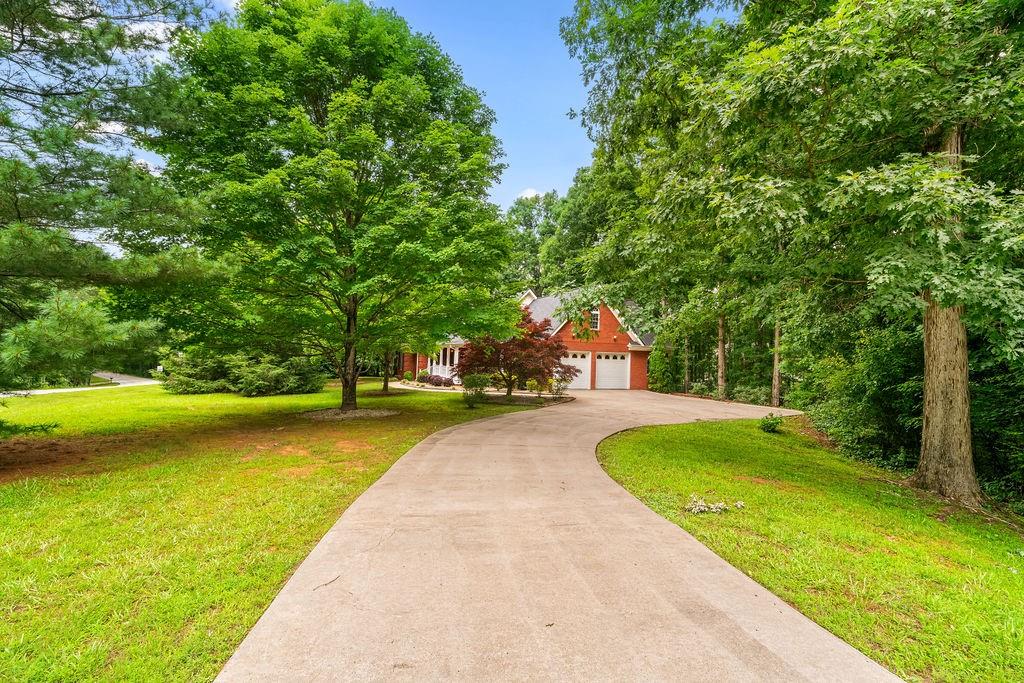 23 Lookout Court