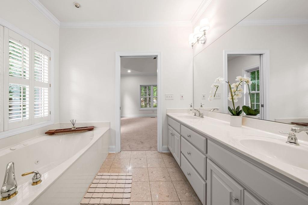 23 Lookout Court
