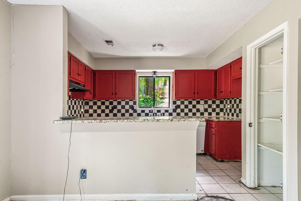 1951 Kinridge Road