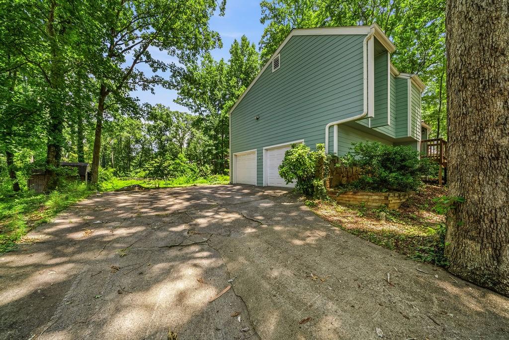 1951 Kinridge Road