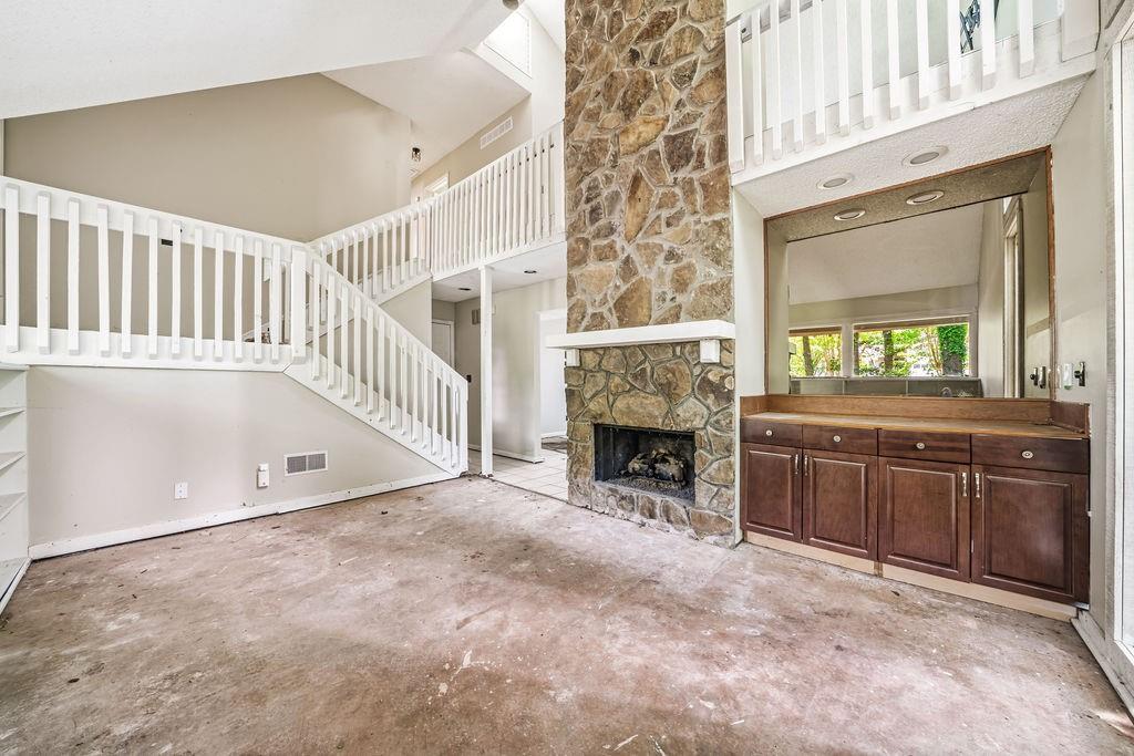 1951 Kinridge Road