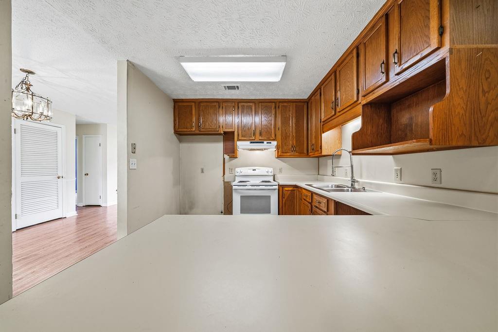 224 Stone Mill Lane NW