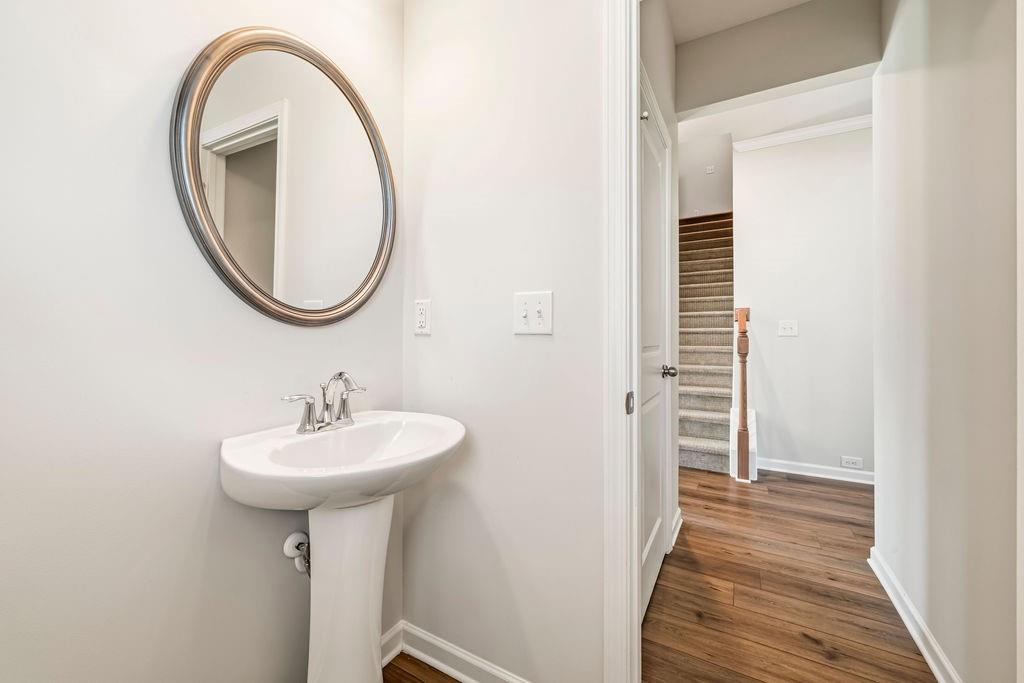 5065 Ivy Cottage Lane