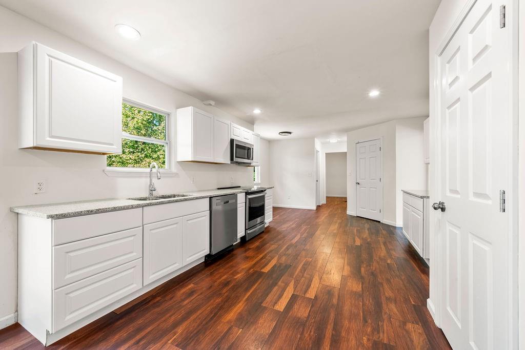 77 Hunters Green