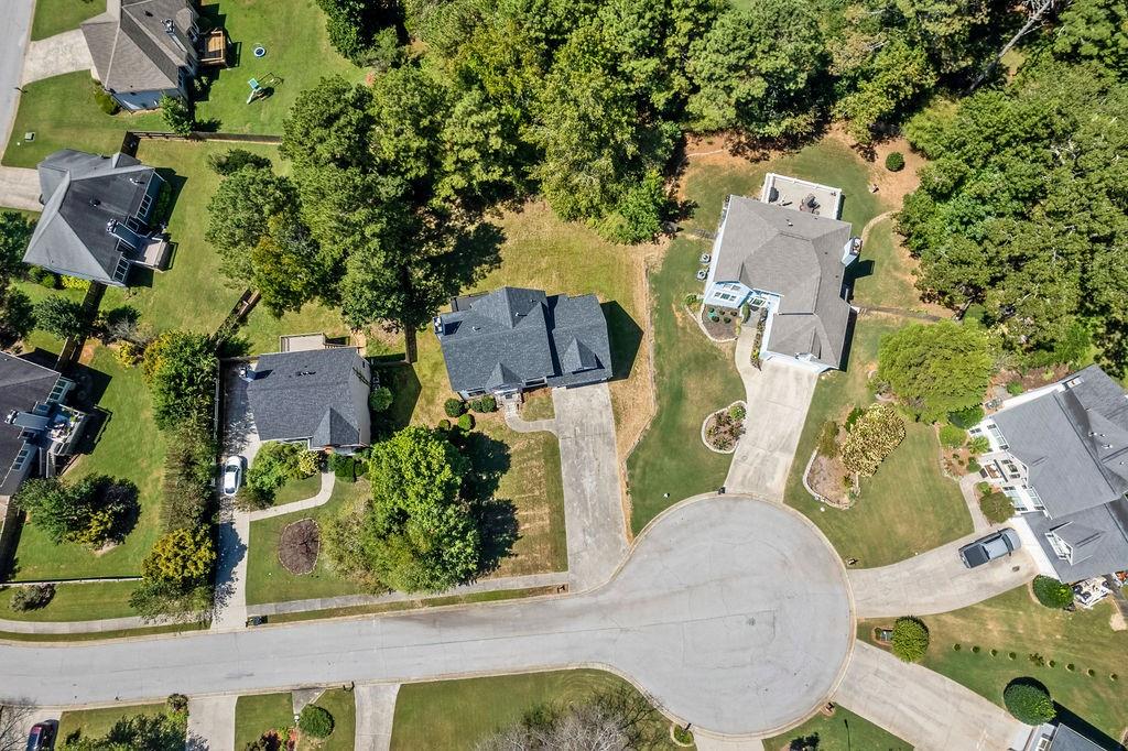 77 Hunters Green