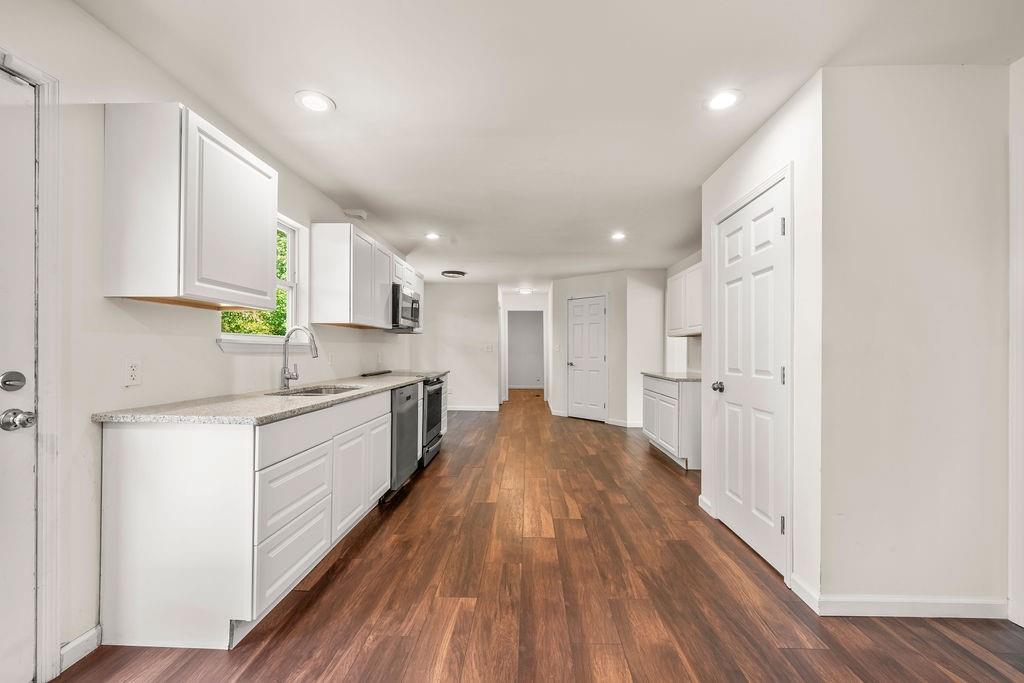 77 Hunters Green