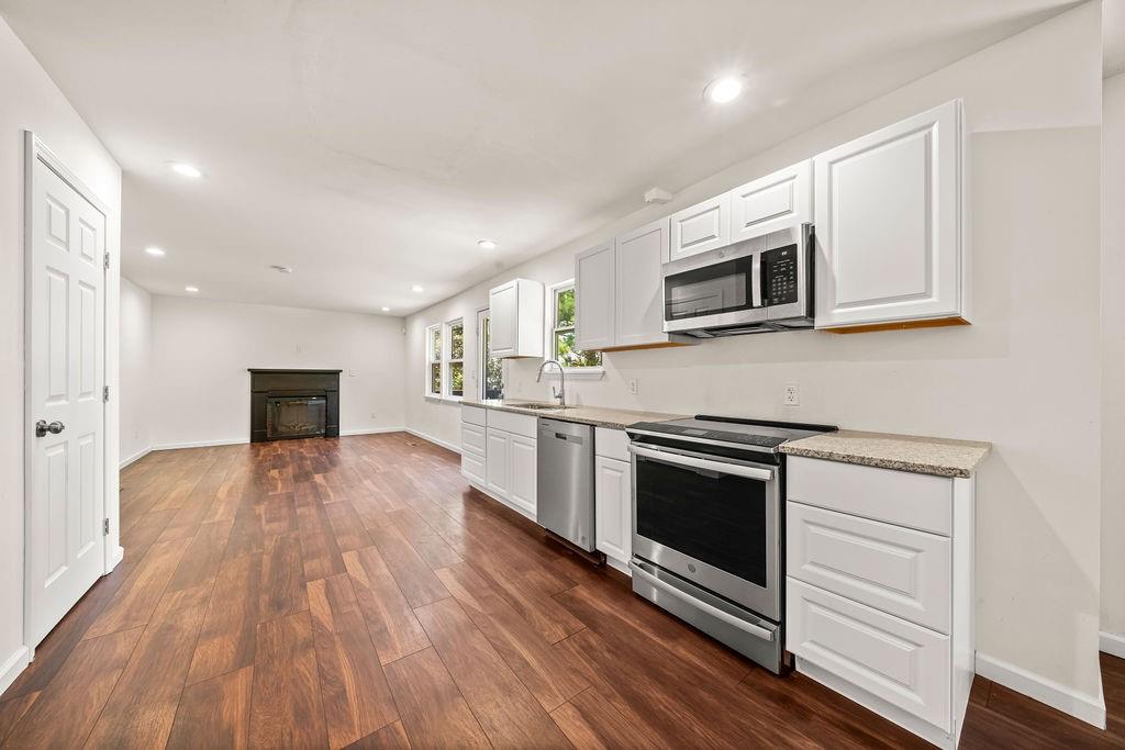 77 Hunters Green