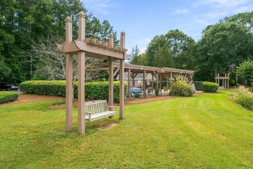 4052 Thornbrook Lane