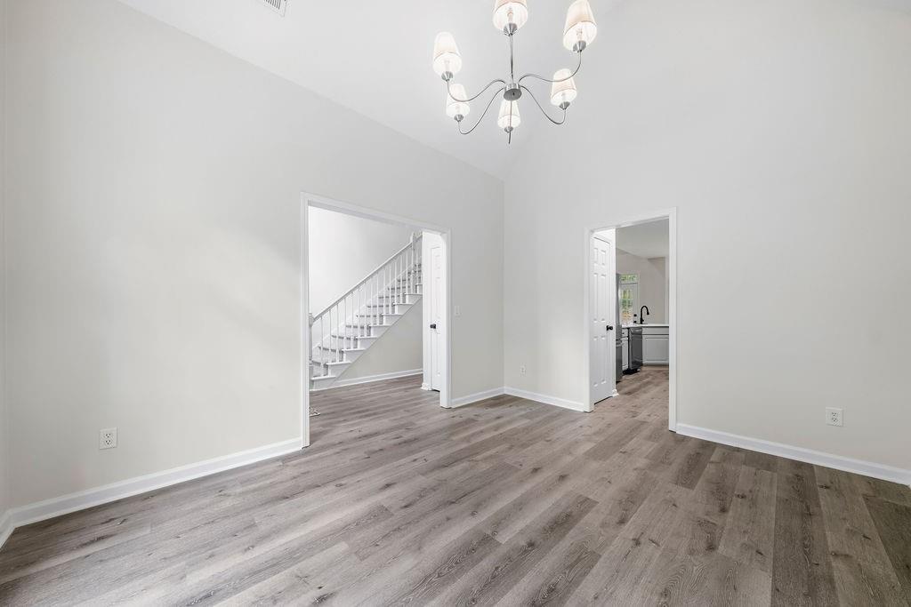 4052 Thornbrook Lane