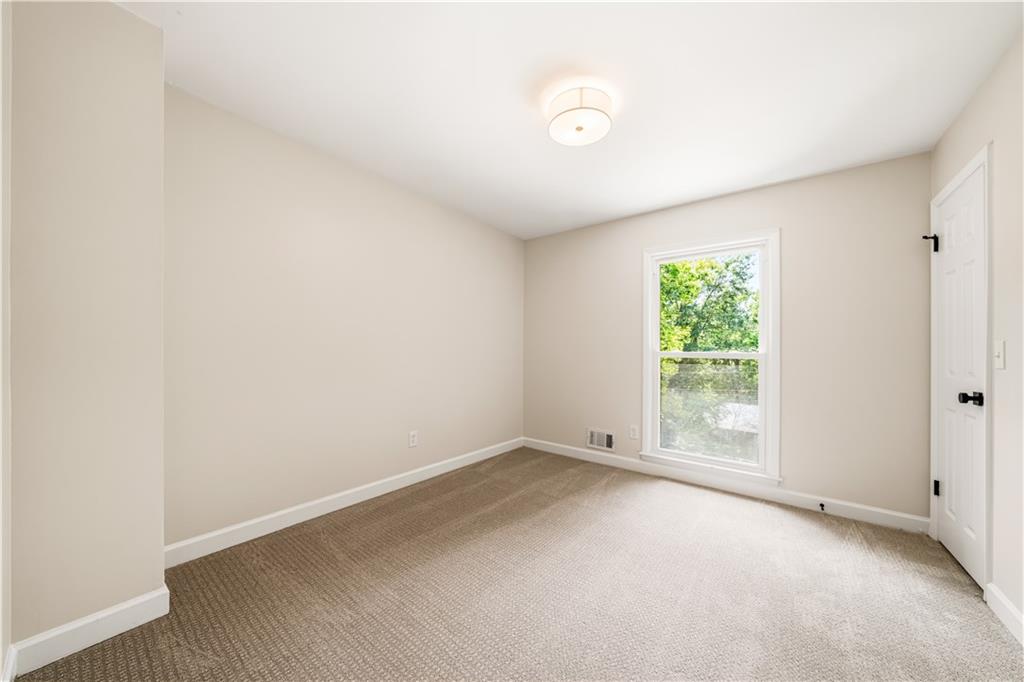 85 Geraldine Drive SE