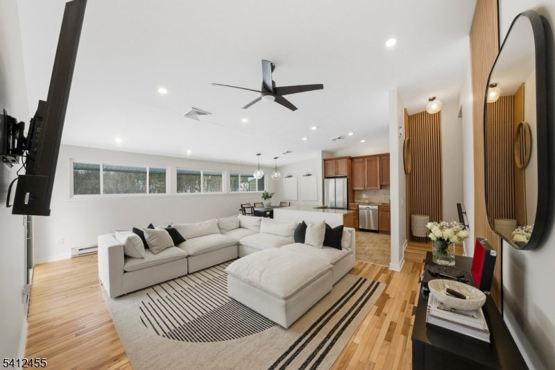 160 Overlook Dr