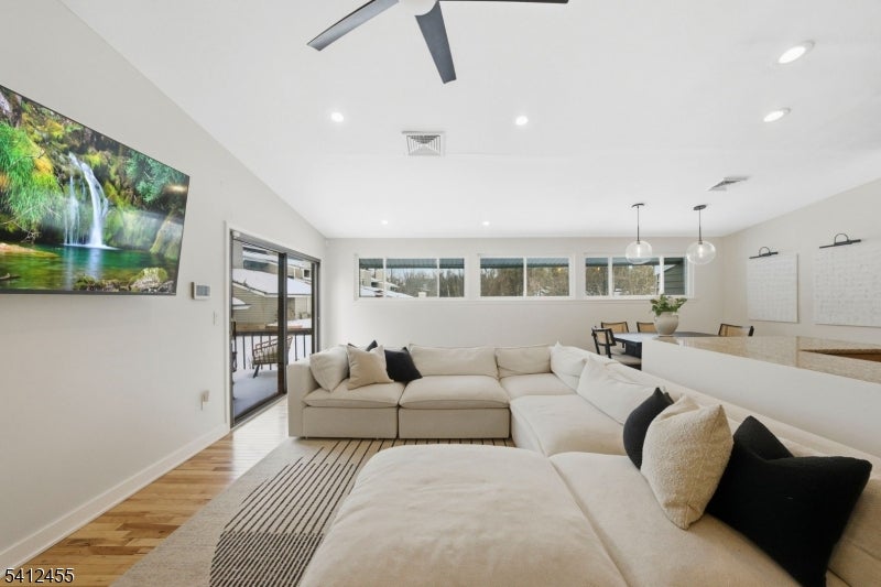 160 Overlook Dr
