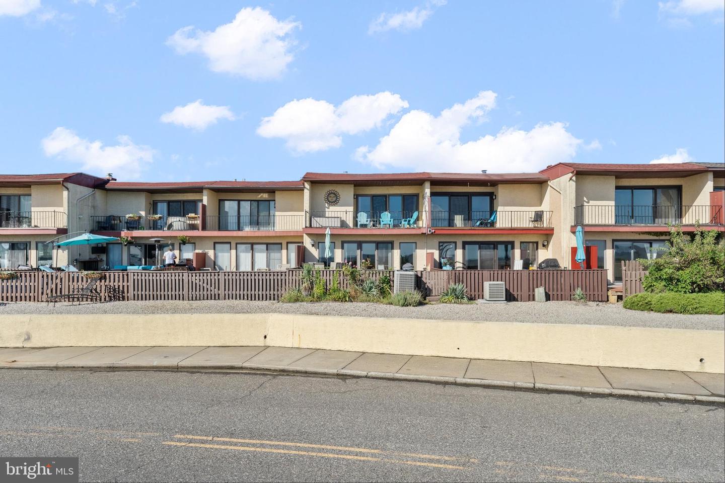 13 Empire Dr
