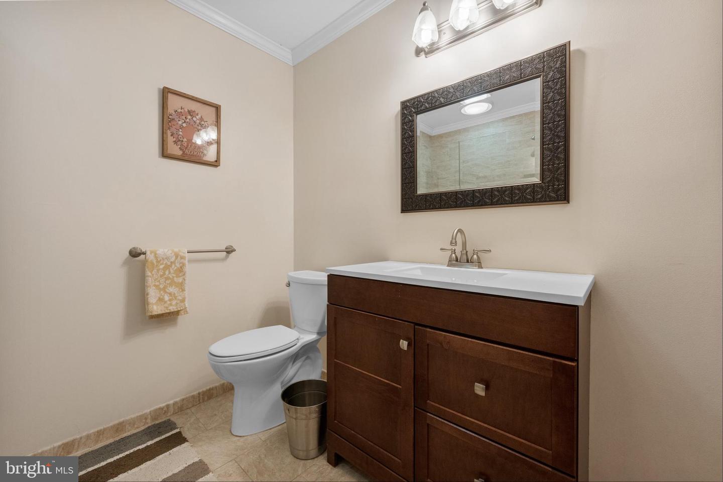 13 Empire Dr
