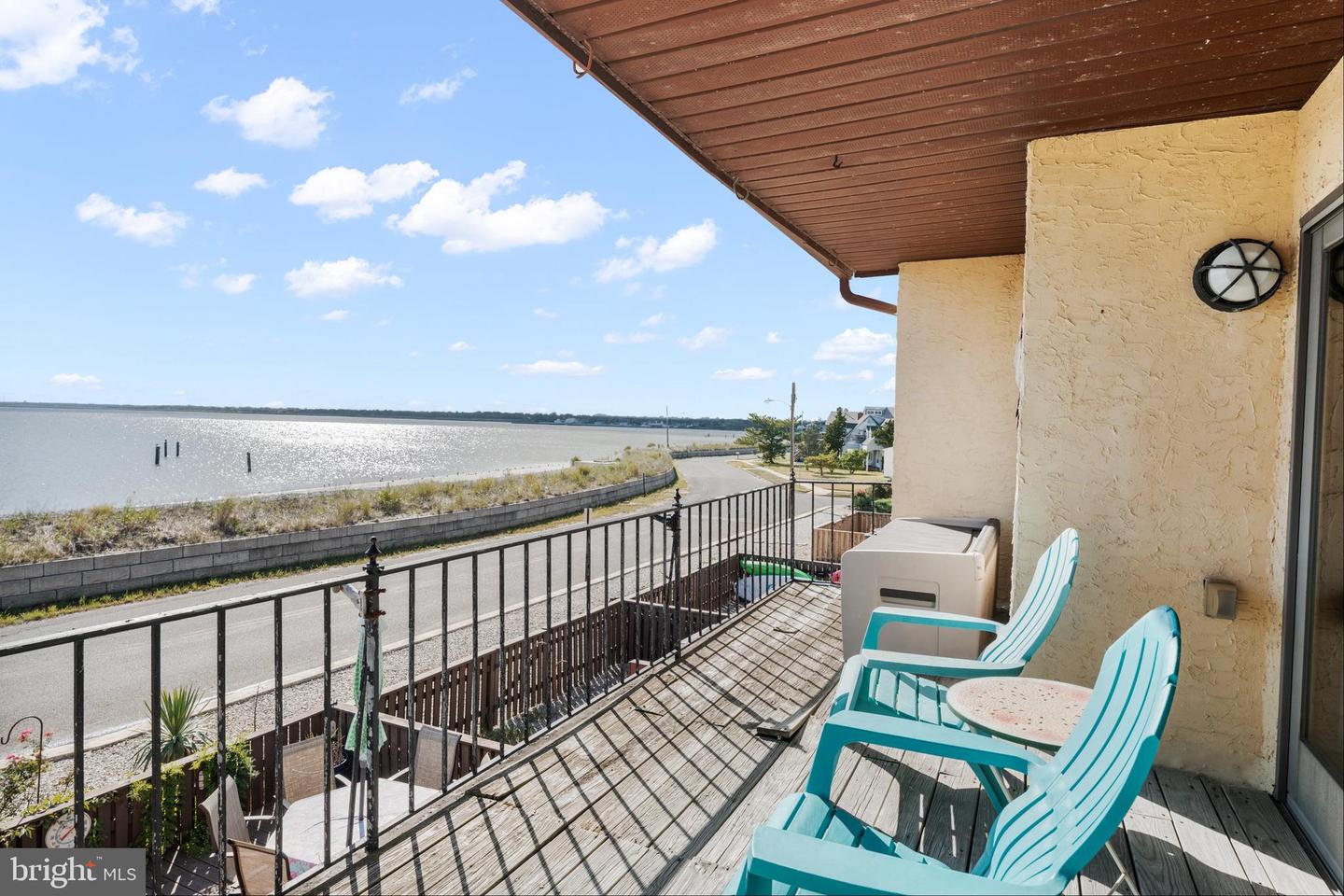13 Empire Dr