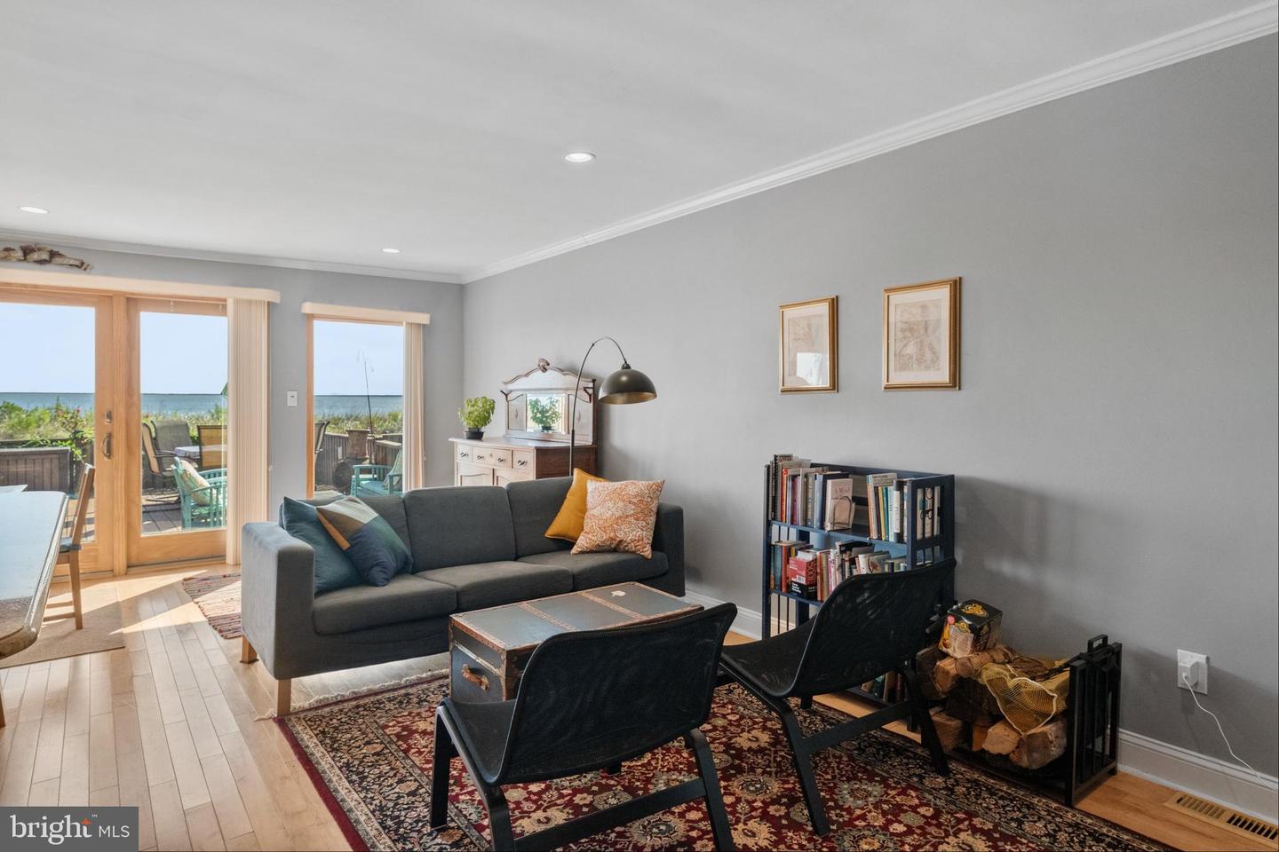 13 Empire Dr