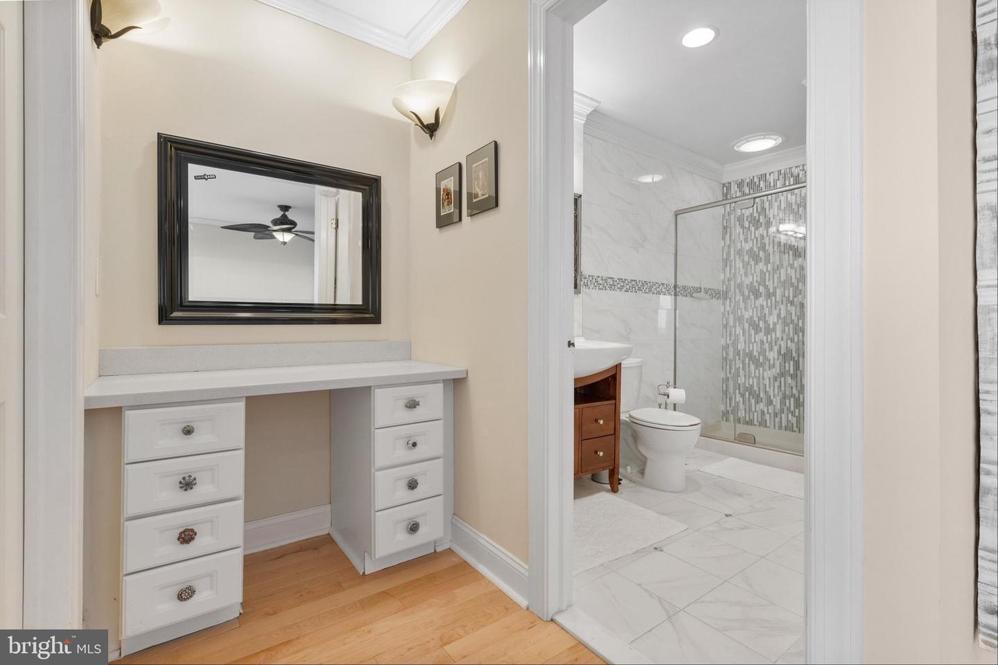 13 Empire Dr