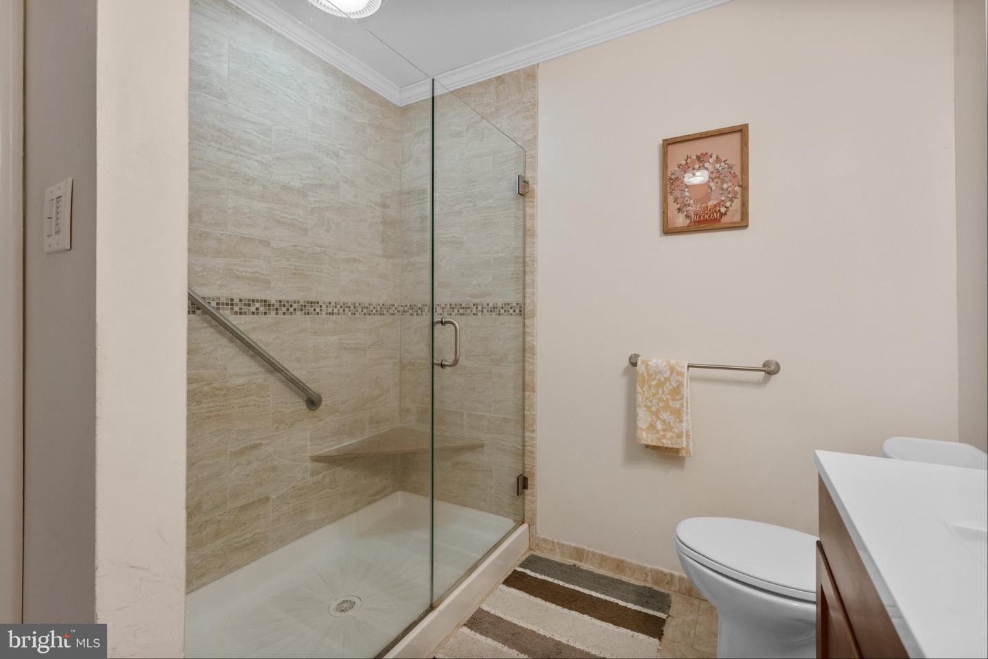 13 Empire Dr