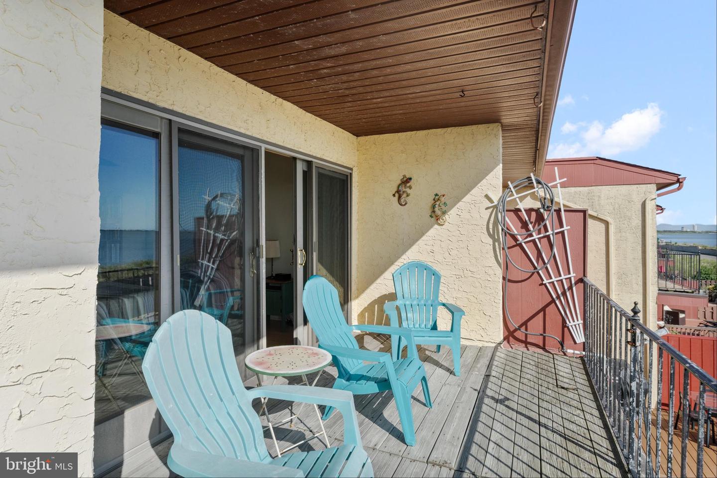 13 Empire Dr