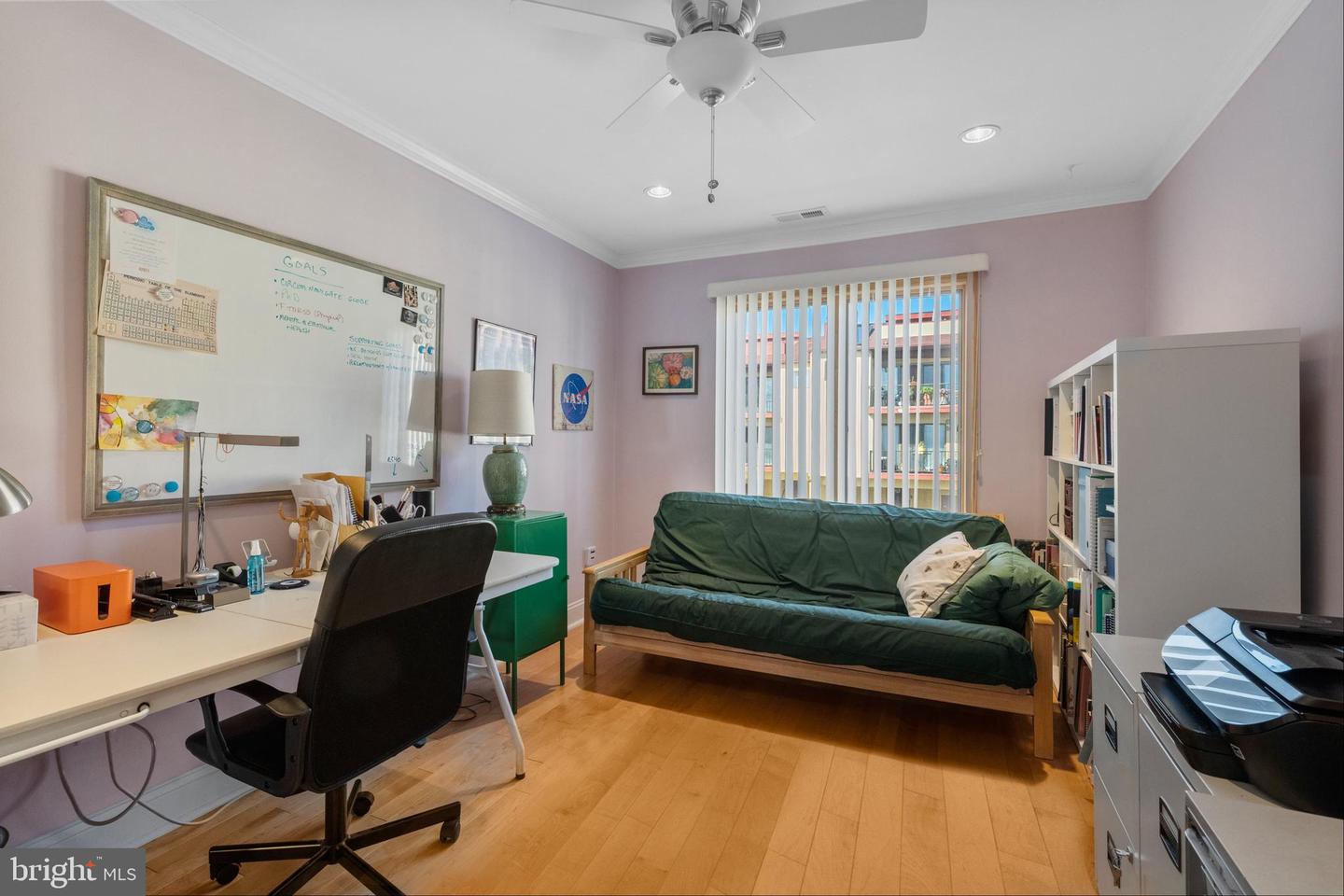 13 Empire Dr