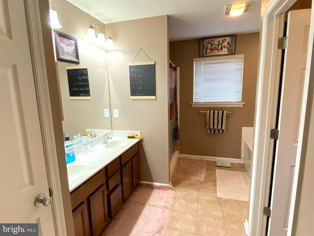 308 Elton Ln