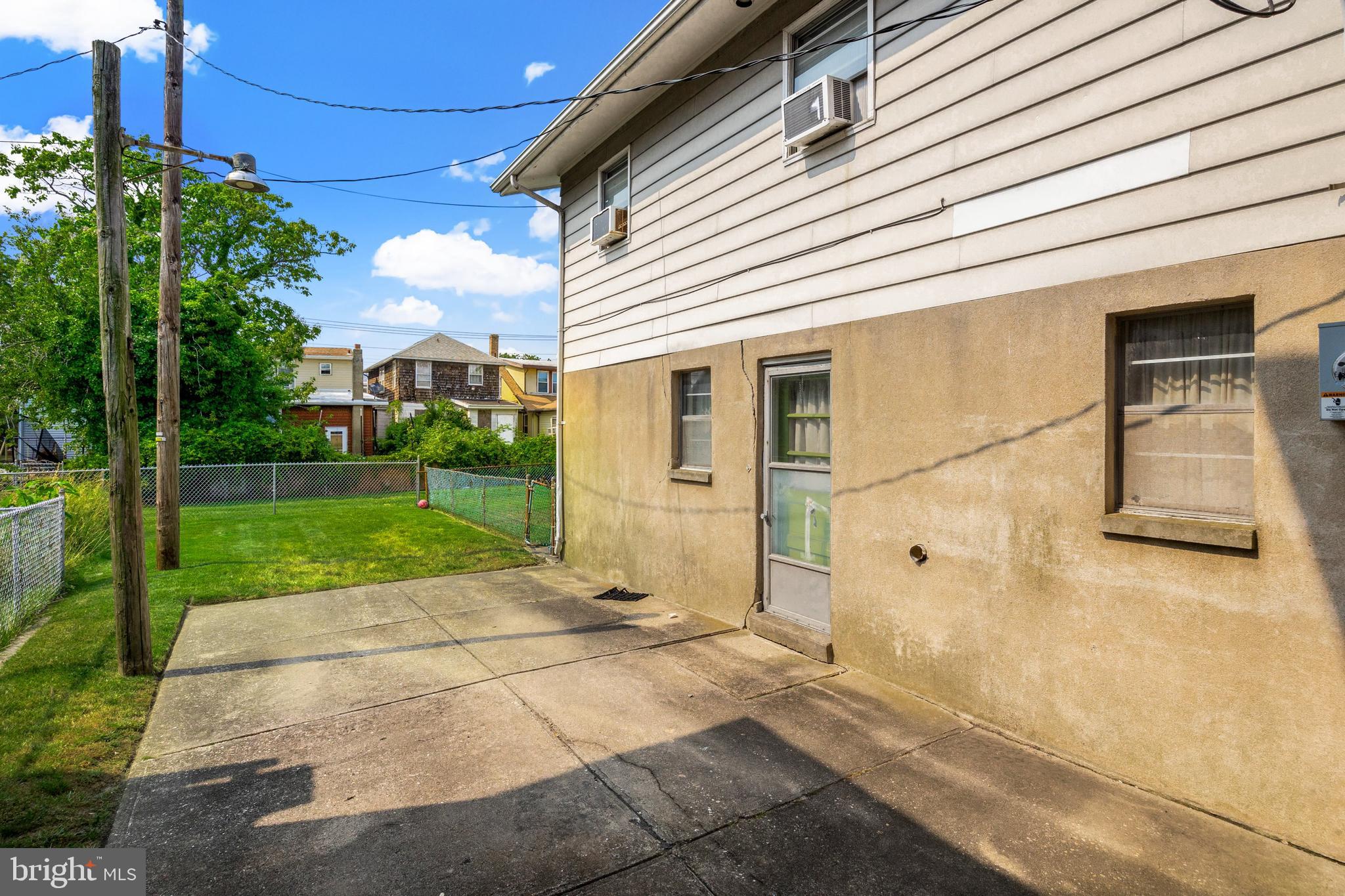 1915 Grant Ave