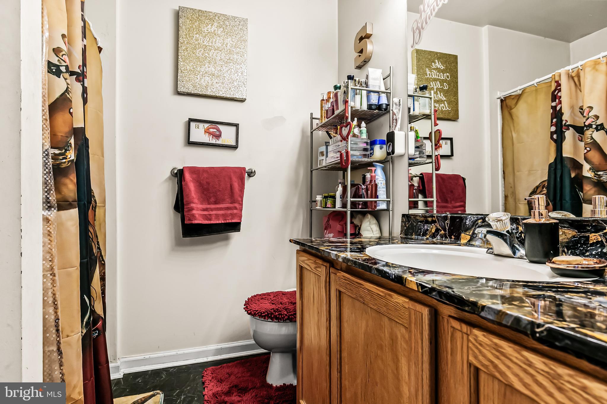 72 Jamestown Cir