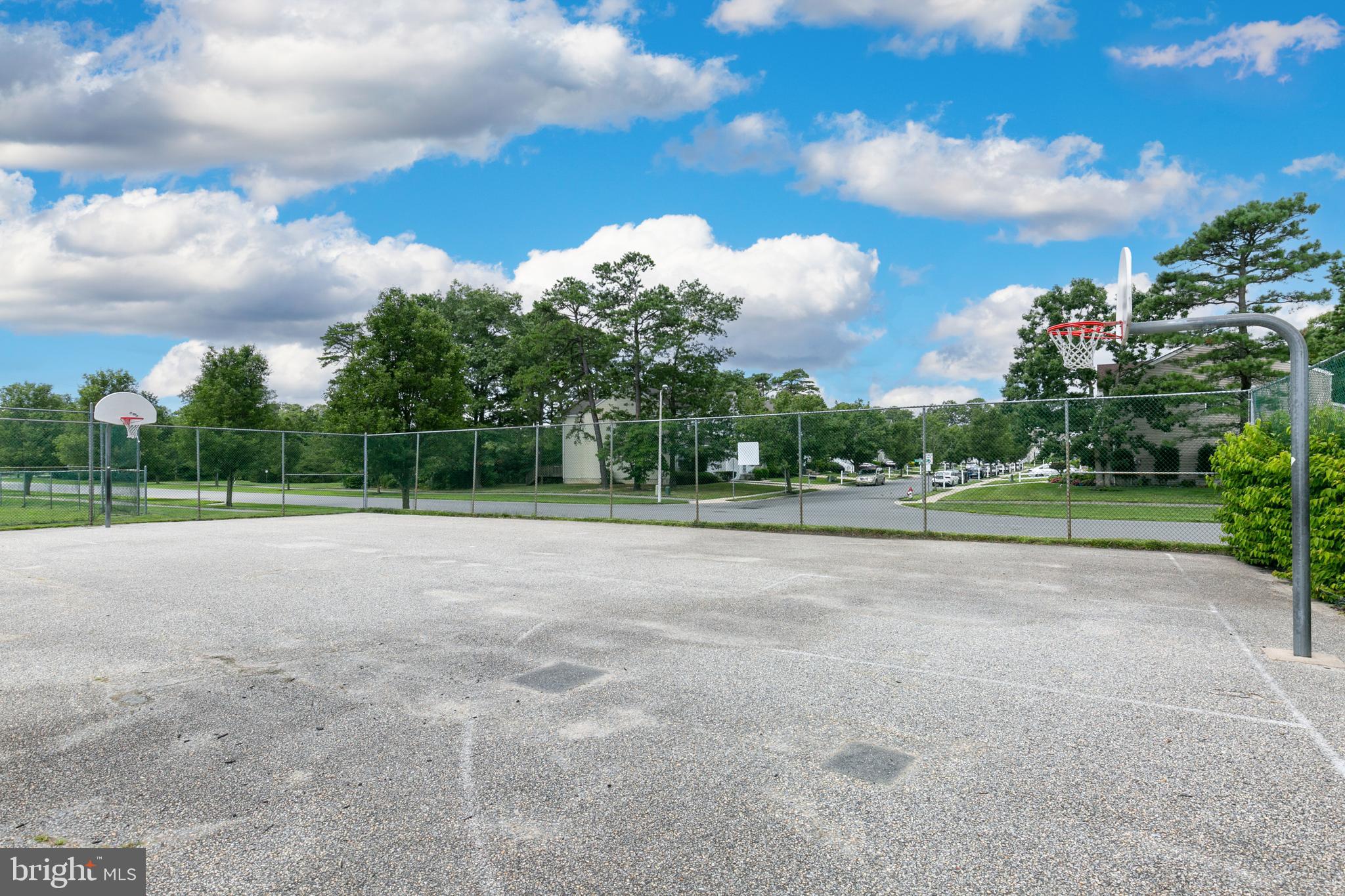 72 Jamestown Cir