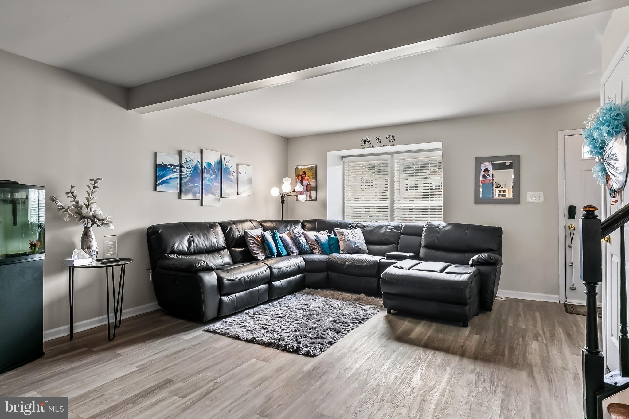 72 Jamestown Cir