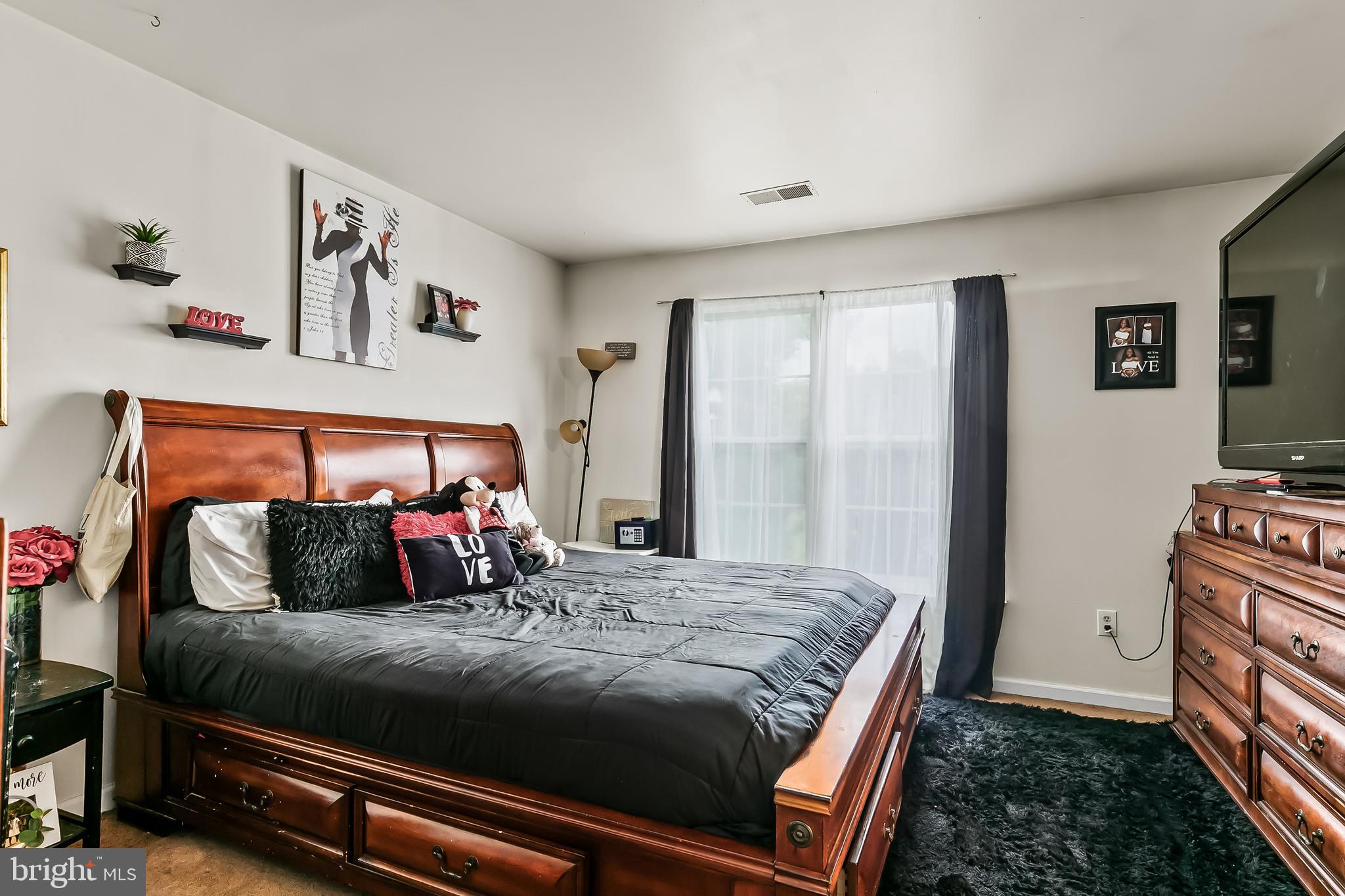 72 Jamestown Cir