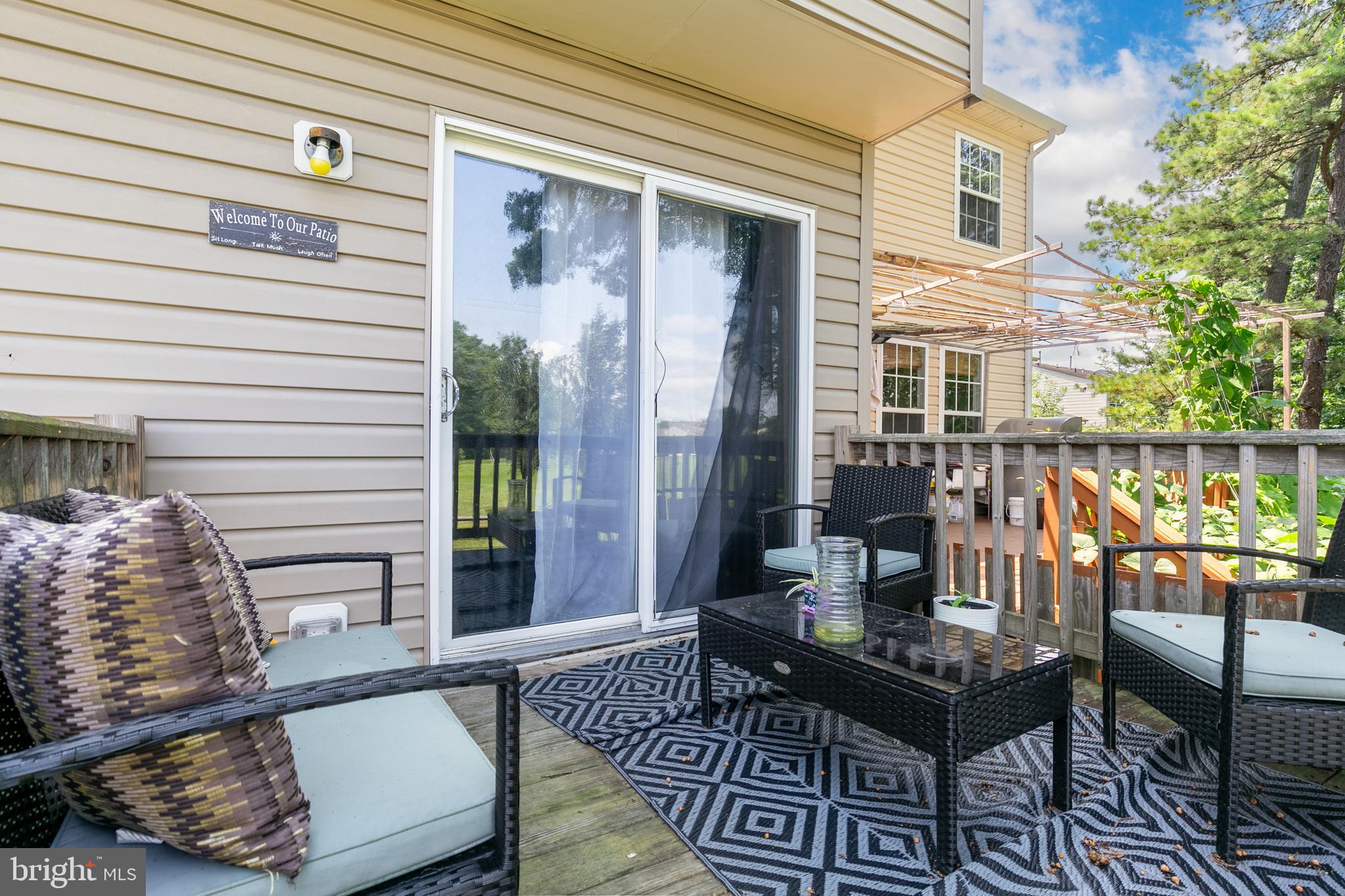 72 Jamestown Cir