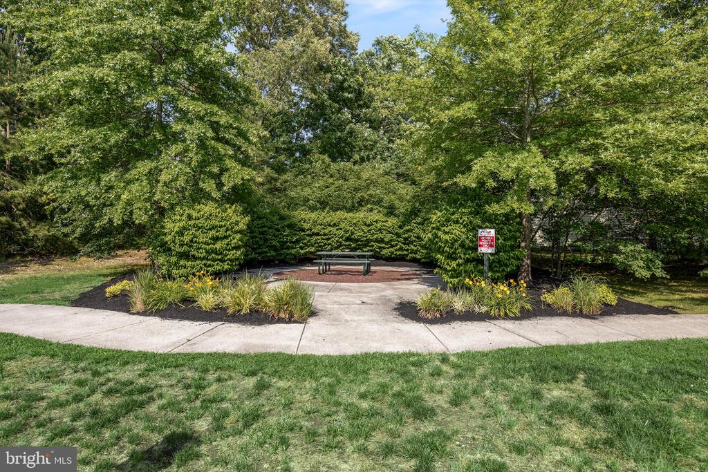34 MEADOW CIRCLE