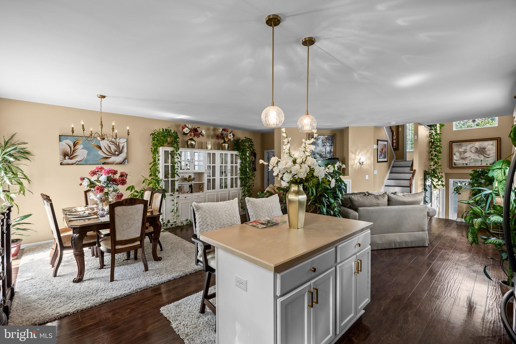 34 MEADOW CIRCLE