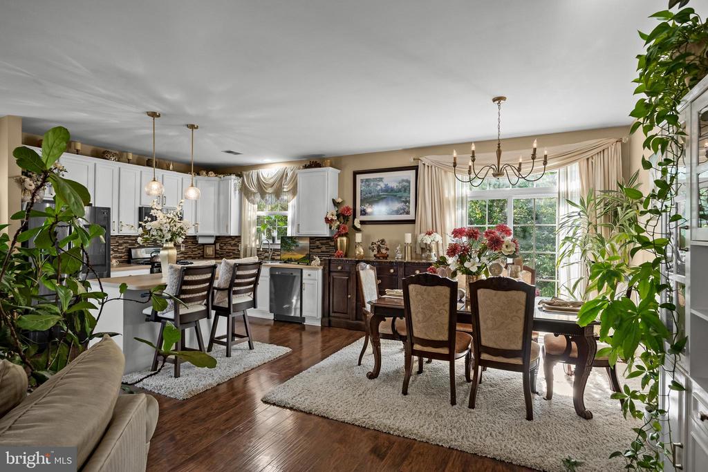 34 MEADOW CIRCLE