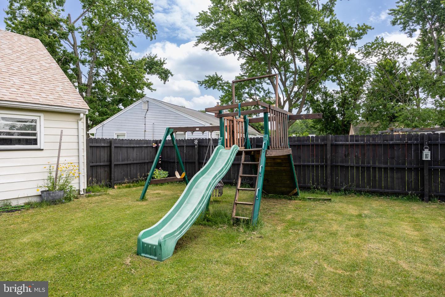 915 Rigg Rd