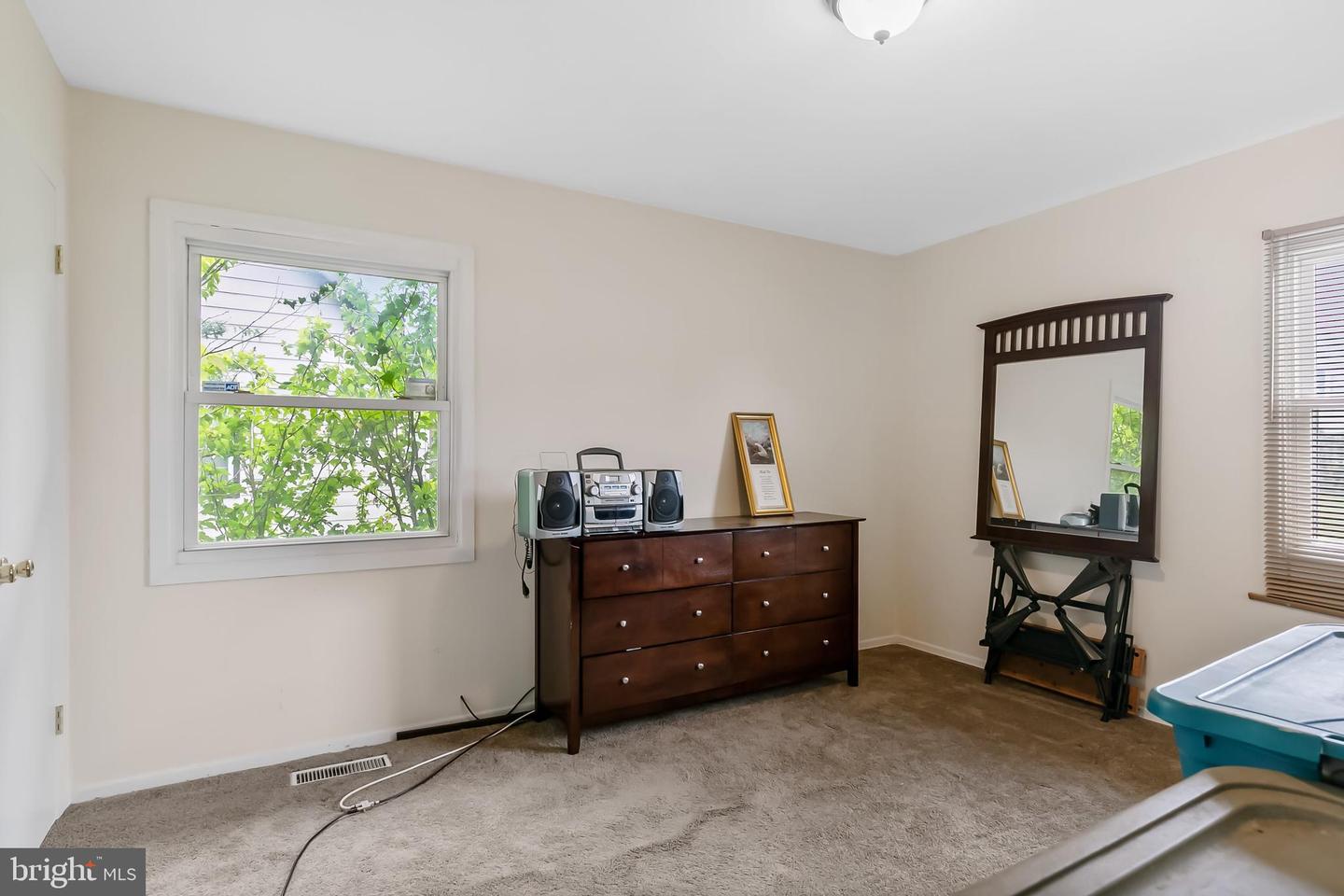 28 Haskell Ln