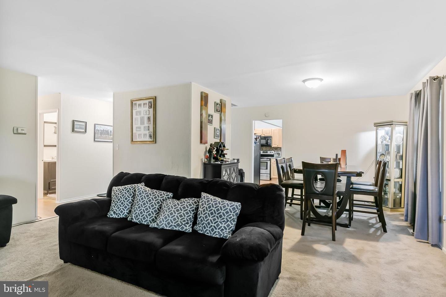 28 Haskell Ln