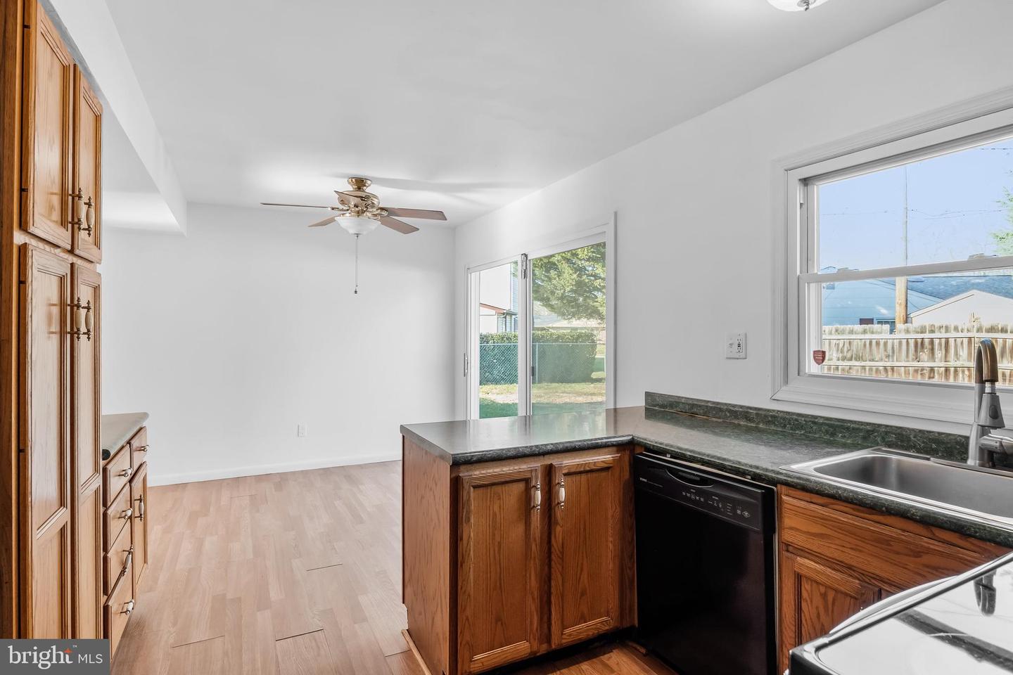 12 Elridge Ln