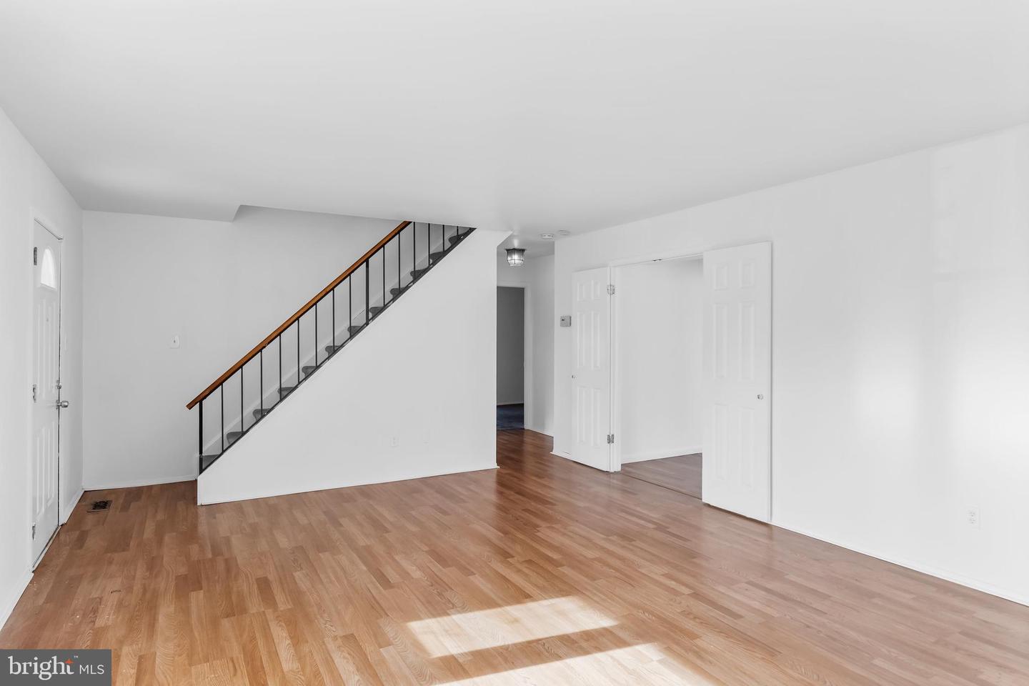 12 Elridge Ln