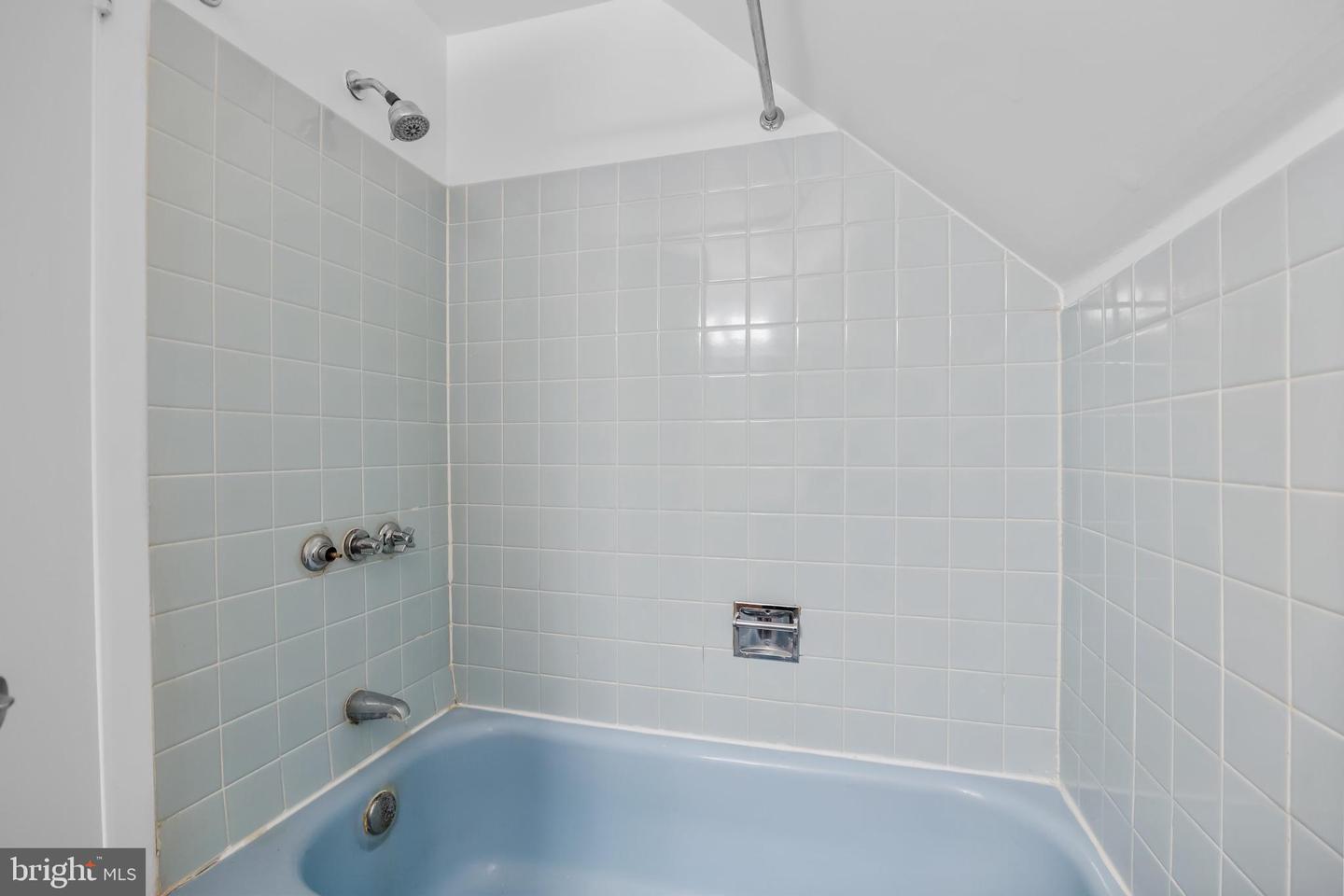 12 Elridge Ln