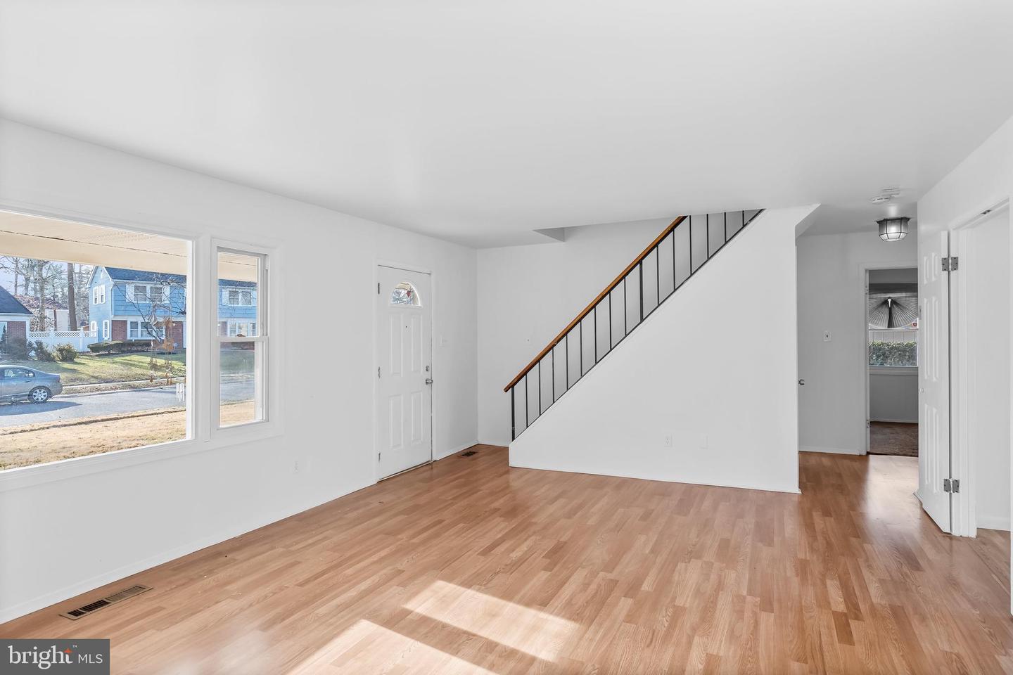 12 Elridge Ln