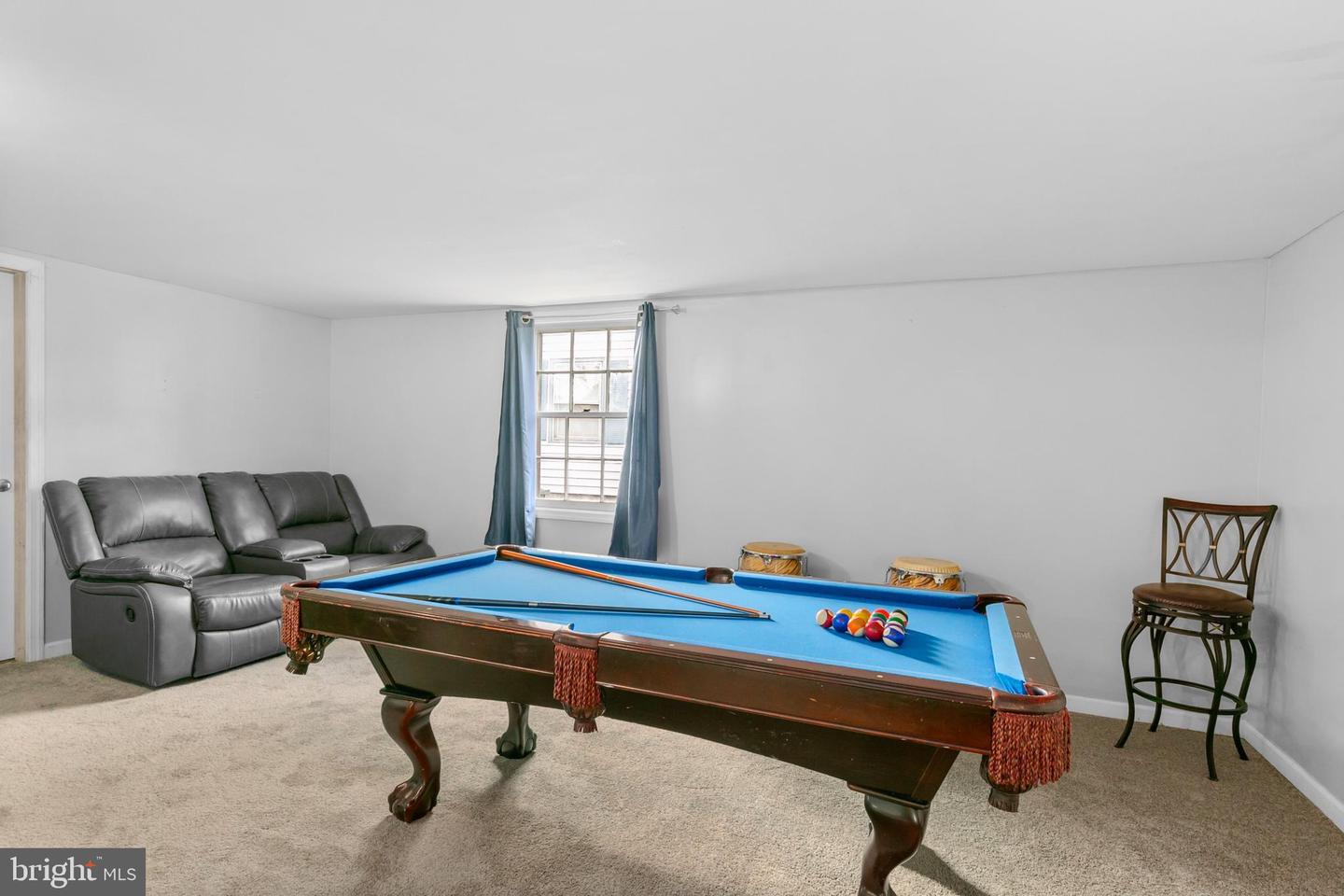 44 Holyoke Ln