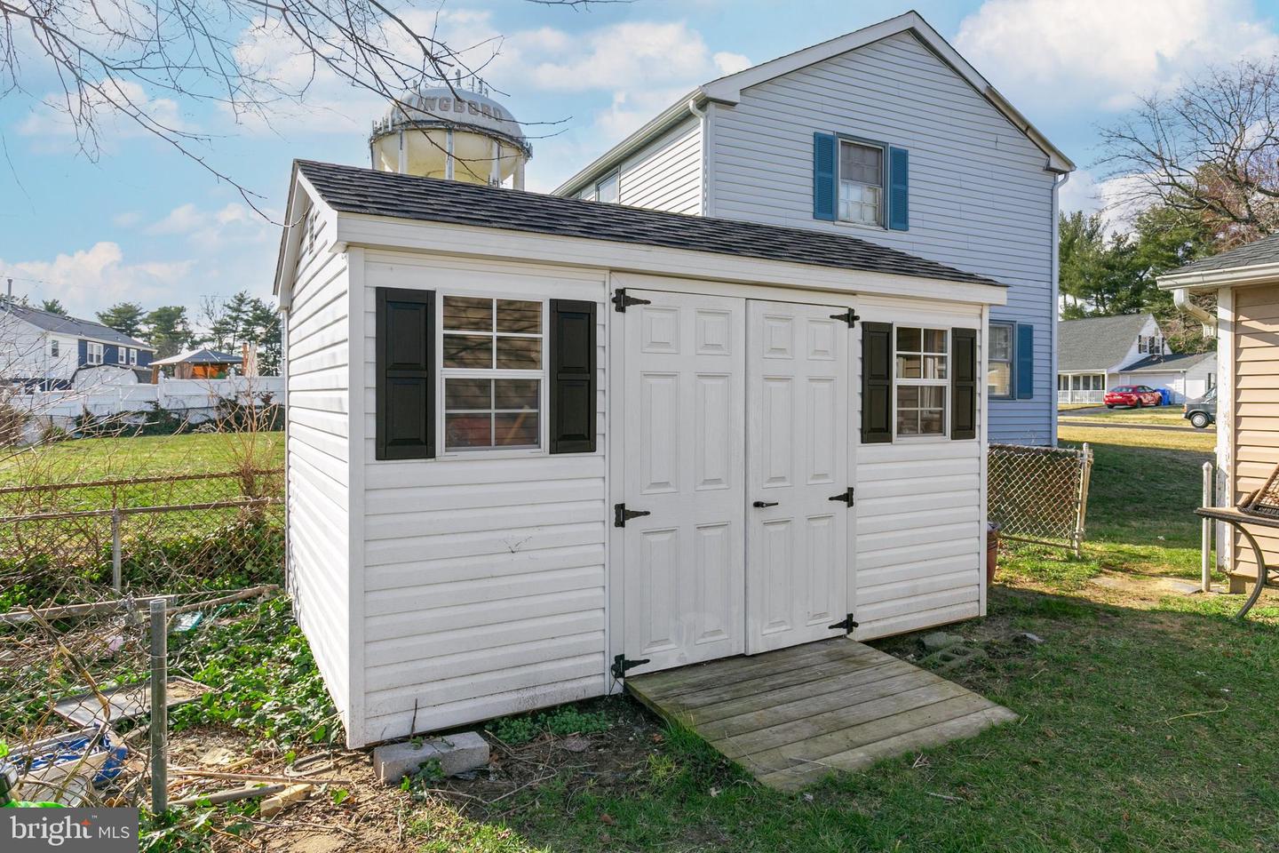 44 Holyoke Ln