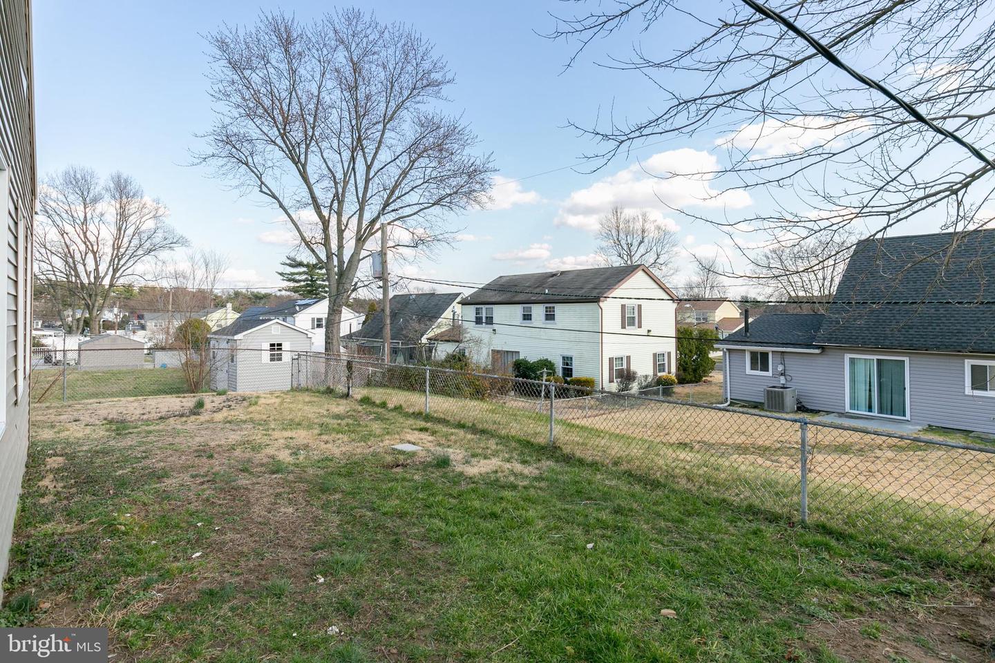 44 Holyoke Ln