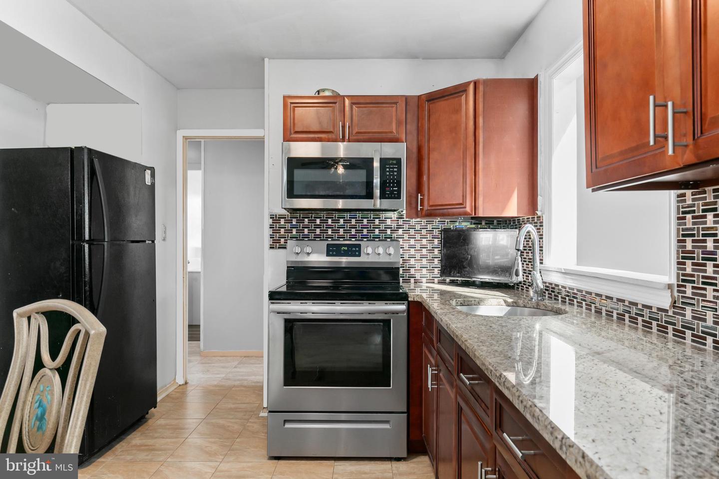 44 Holyoke Ln