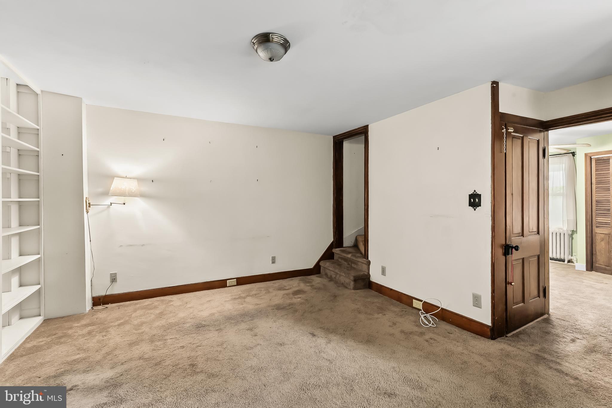 12 Ross St