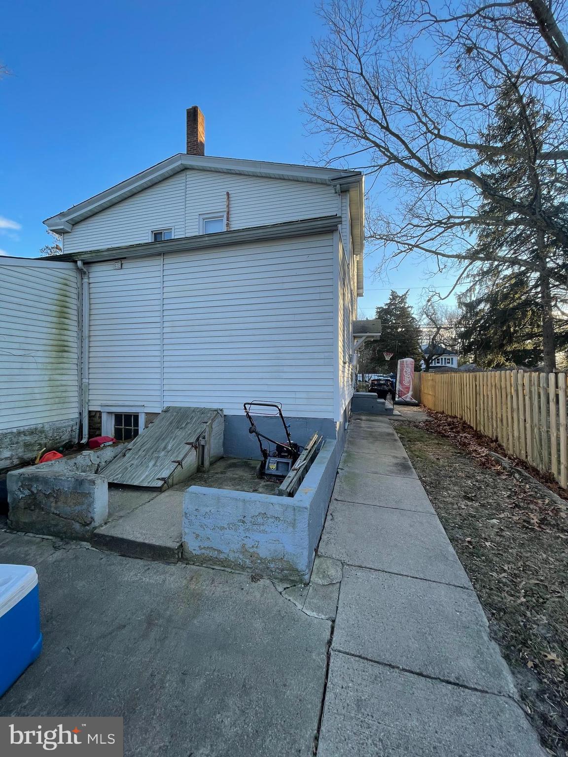 41 Ridge Ave