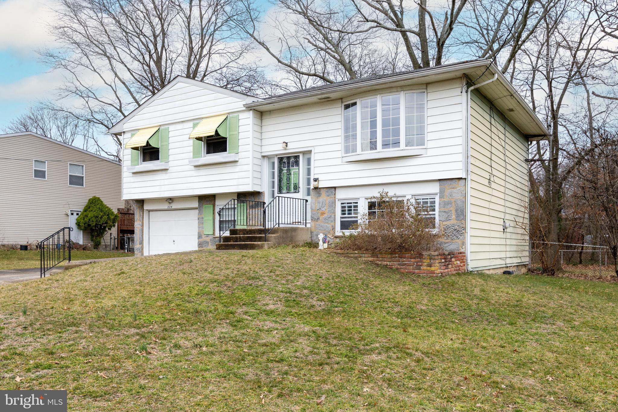 224 Stephen Dr